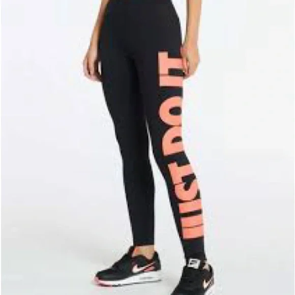 Nike Leggings - Picture 1 of 6